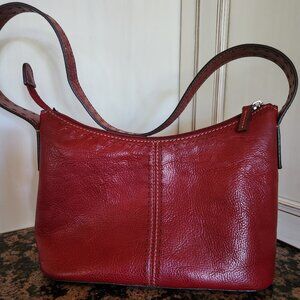“Gorgeous Vibrant Red Pebbled Leather Fossil Bag”